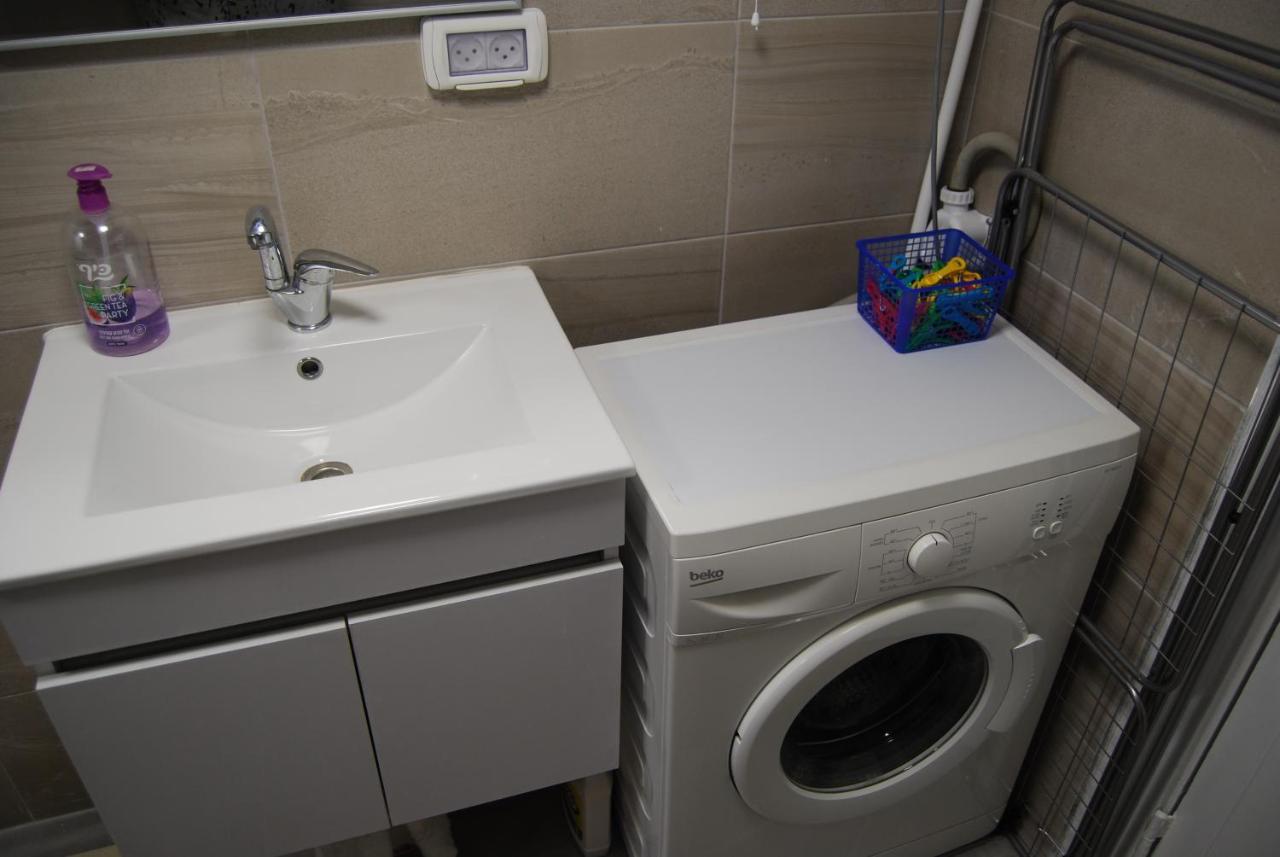 Apartments Comfy - For A Quiet Family Holiday Haifa Ngoại thất bức ảnh